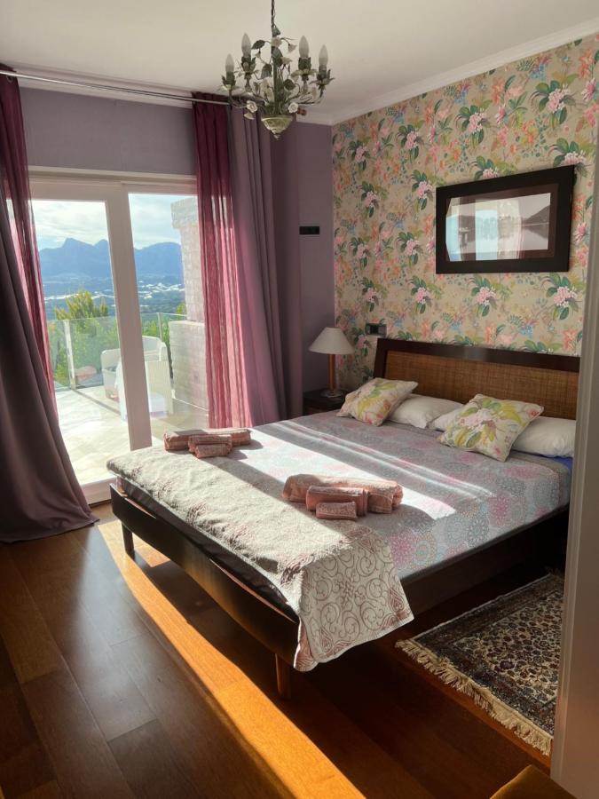 Villa Aleandra Con Maravillosas Vistas Al Mar! Альтеа Экстерьер фото